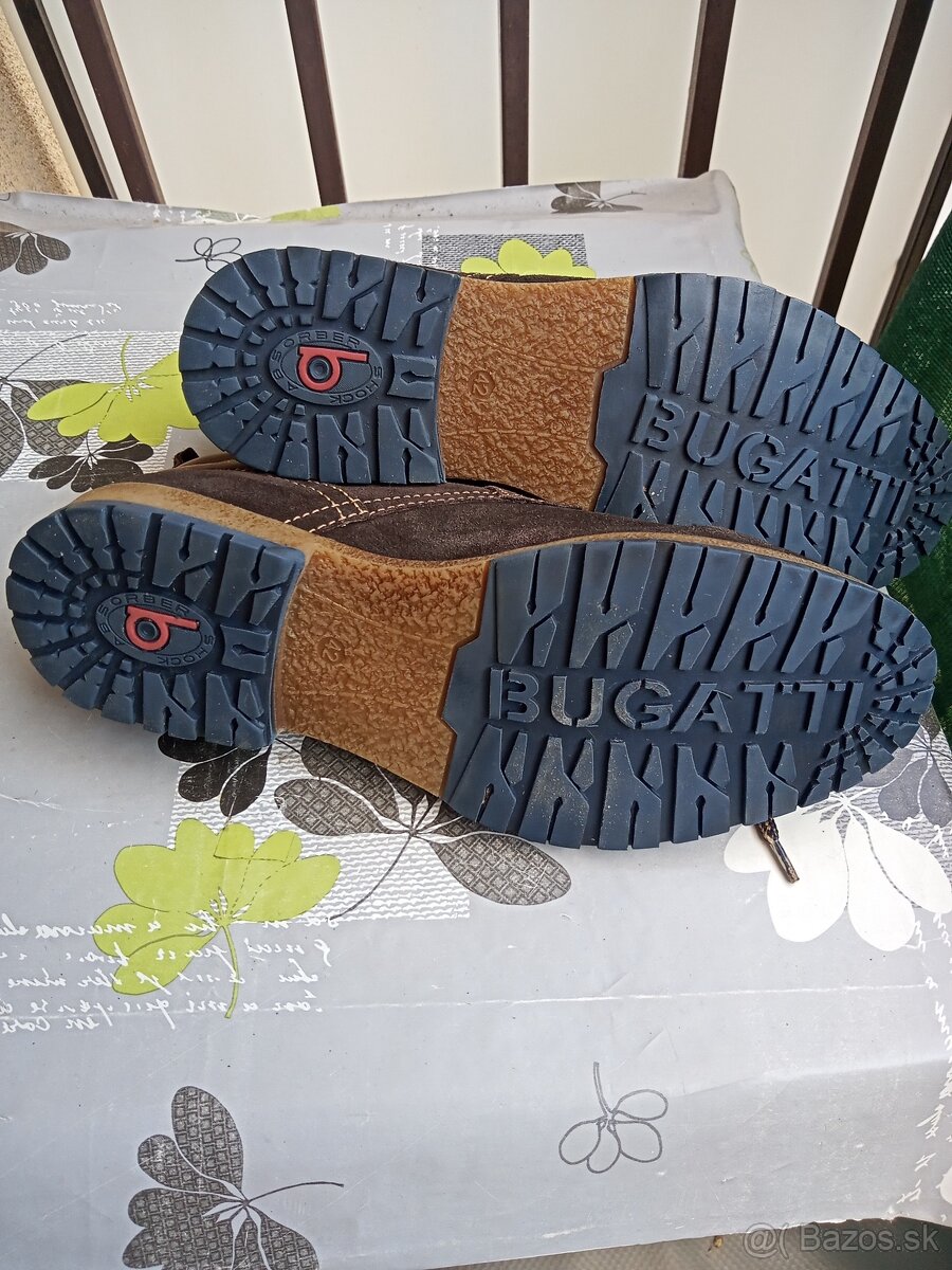 Bugatti koža, vel.42 - 2