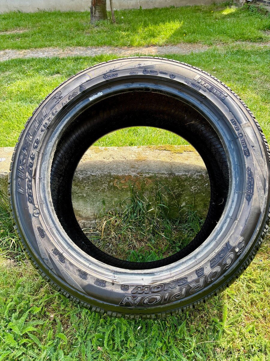 255/50 r19 - 2