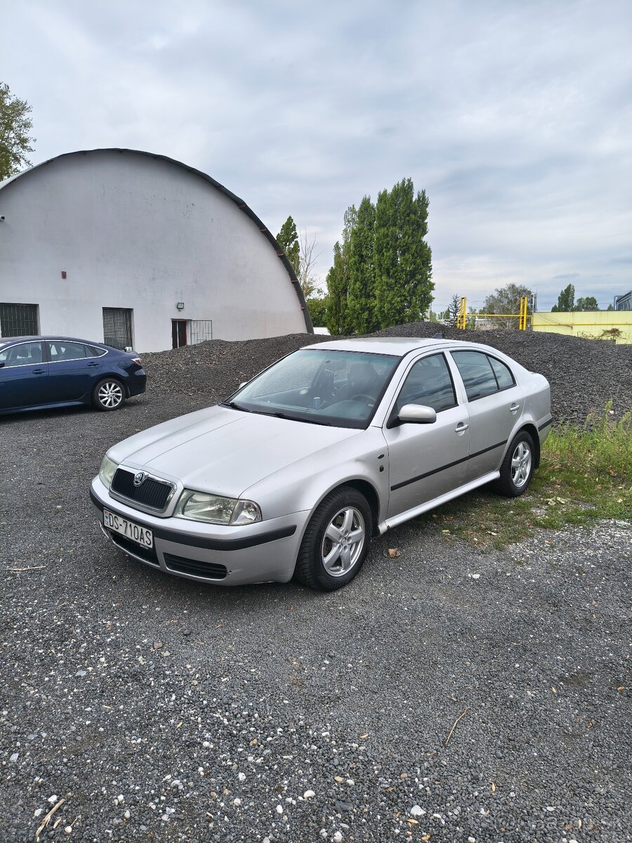Octavia 1 - 2