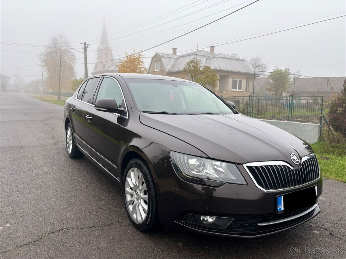 Predam Skoda superb 2.0 TDI 103KW 4X4 R.V 2014 222 069KM - 2