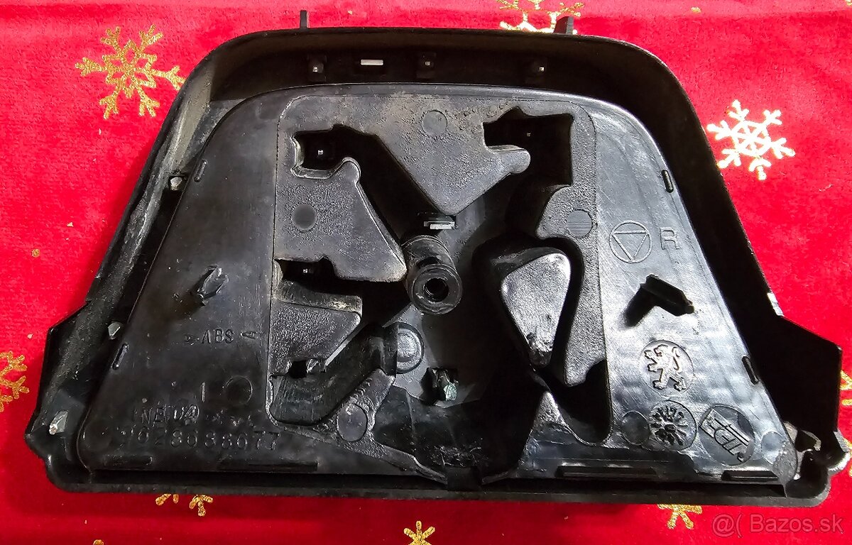 Predný znak Peugeot 206 - 2