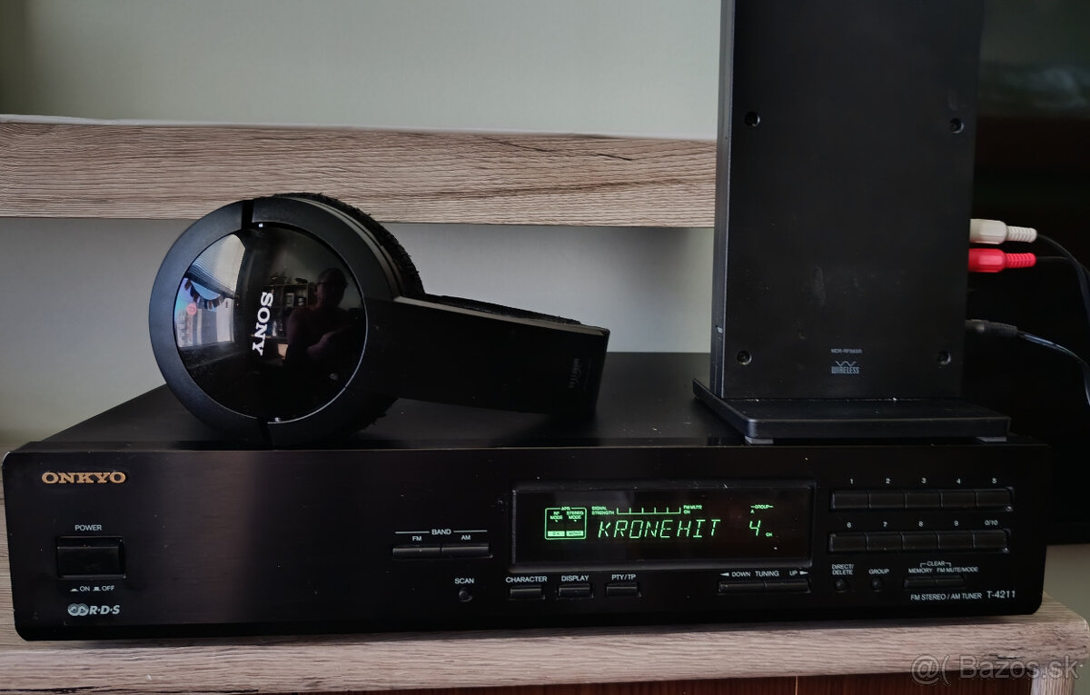 Predám kvalitný digitálny tuner ONKYO s RDS . - 2