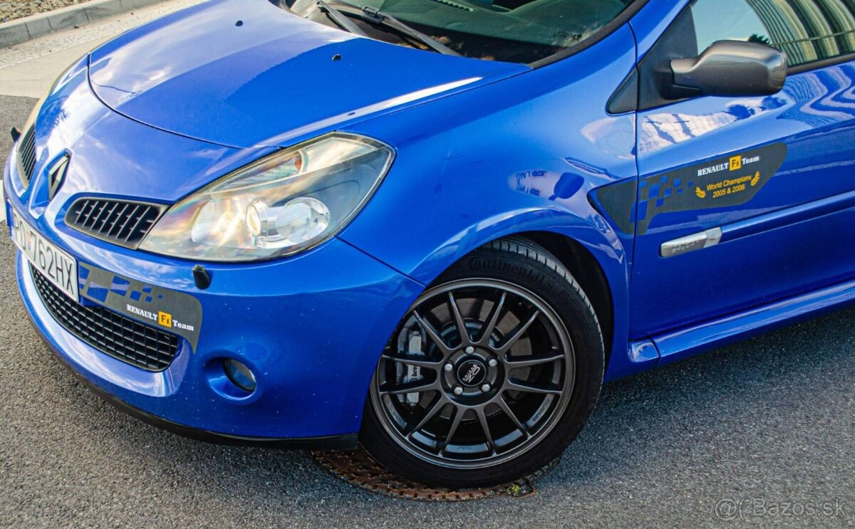 Renault Clio RS 2.0i 16V - 2