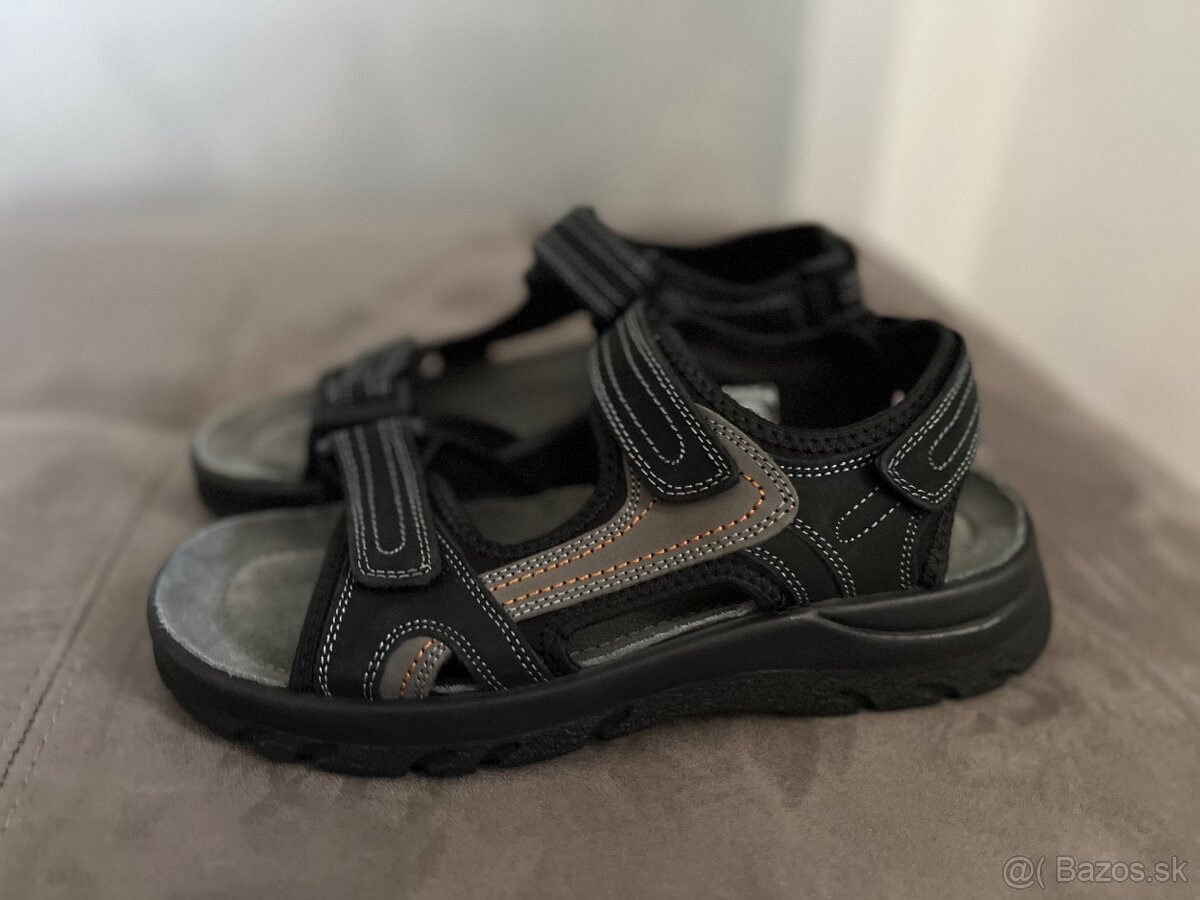 Nové sandále veľ.41 - 2