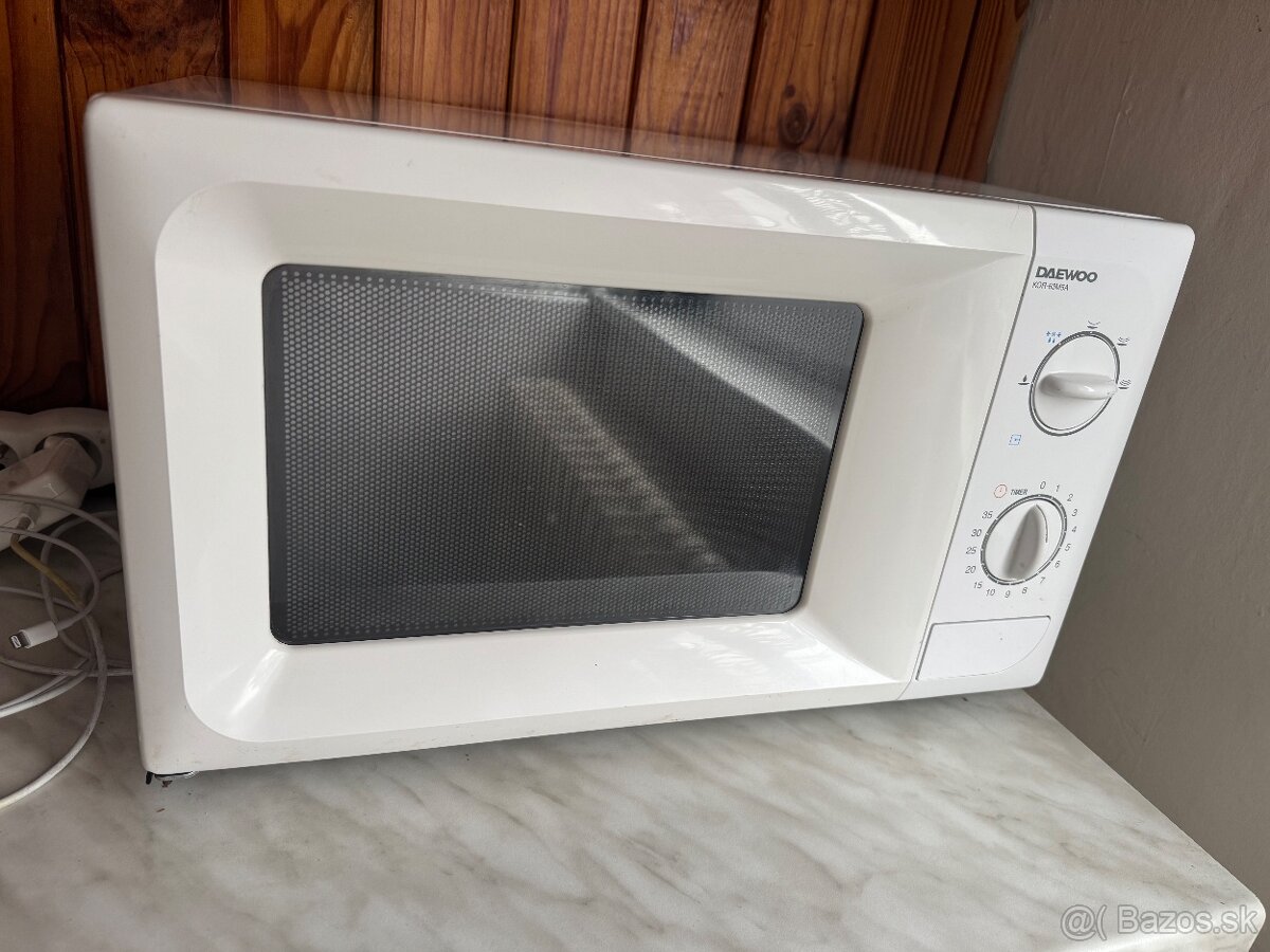 Predam mikrovlnnu ruru Daewoo - 2