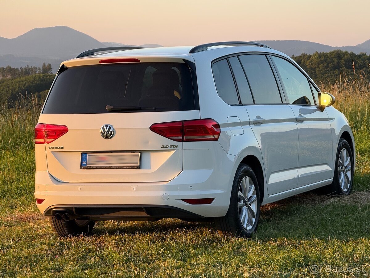 VW Touran 2.0 TDI Highline (2016) - 2