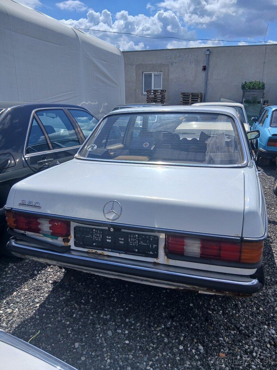 Mercedes-Benz 250 - 2