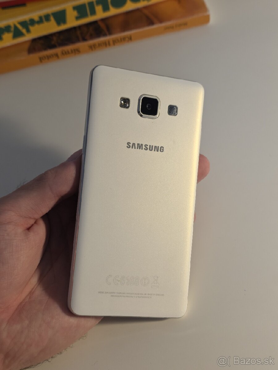 Samsung Galaxy a5 (2015) - 2