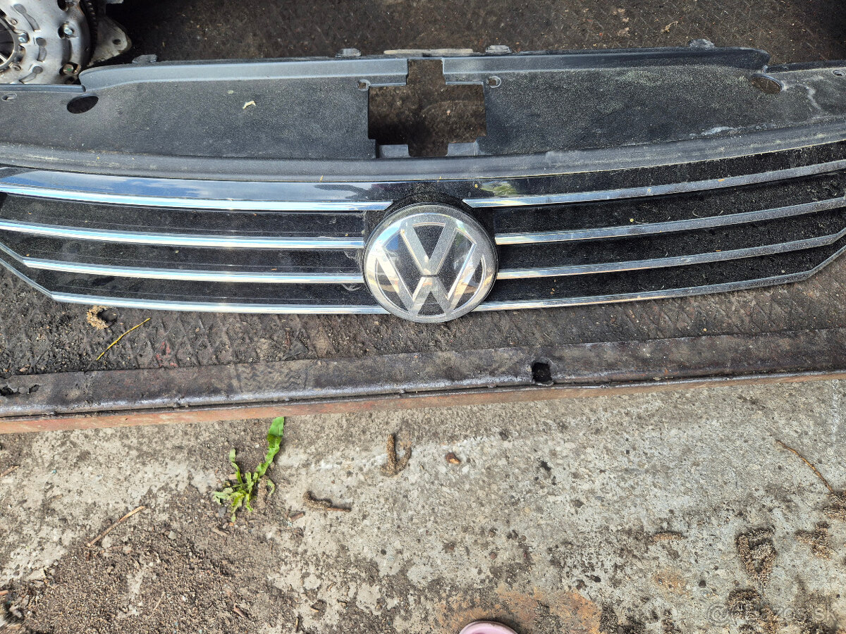 Maska VW Passat b8 - 2