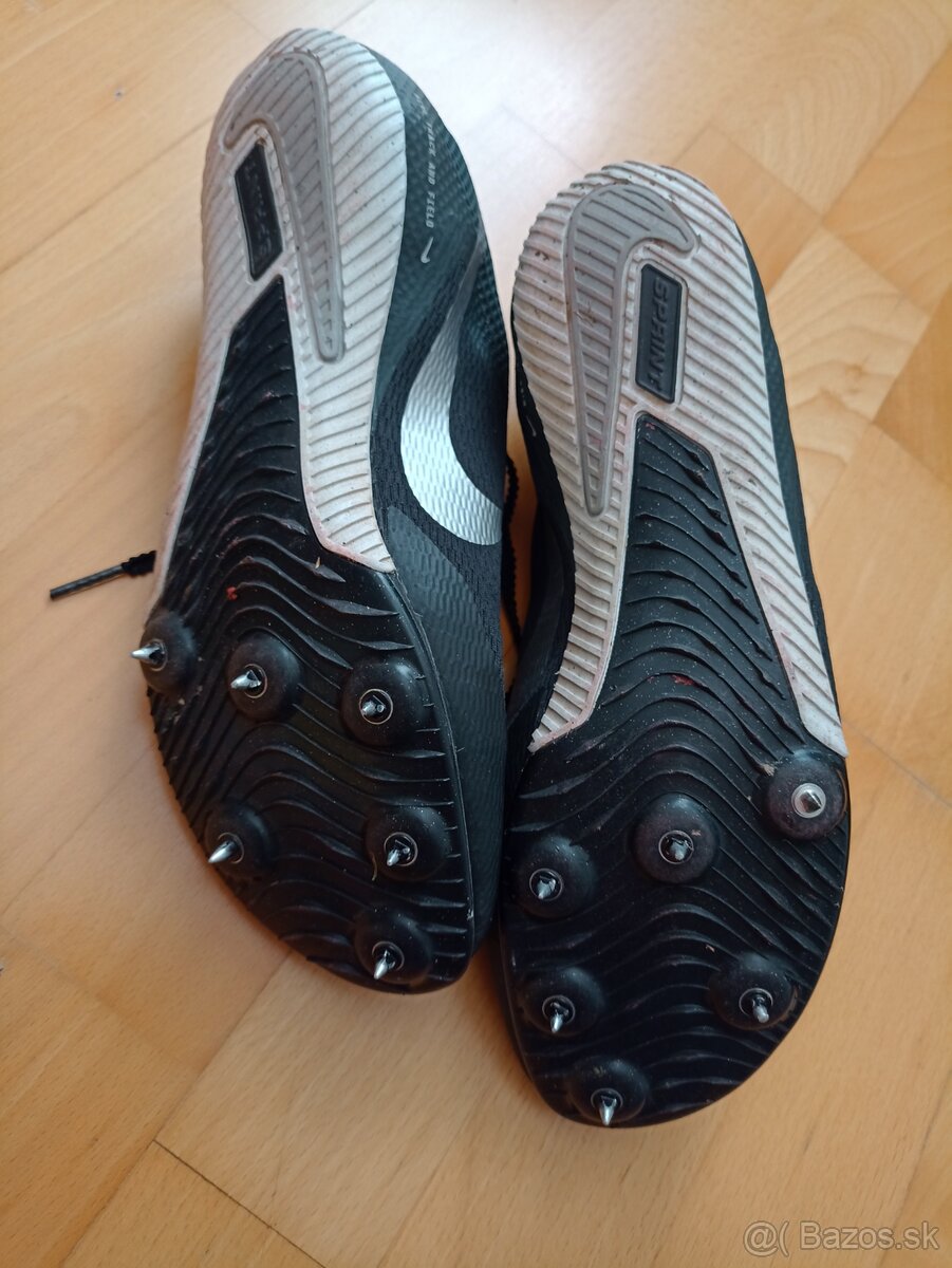 Tretry v. 40.5 Nike - 2