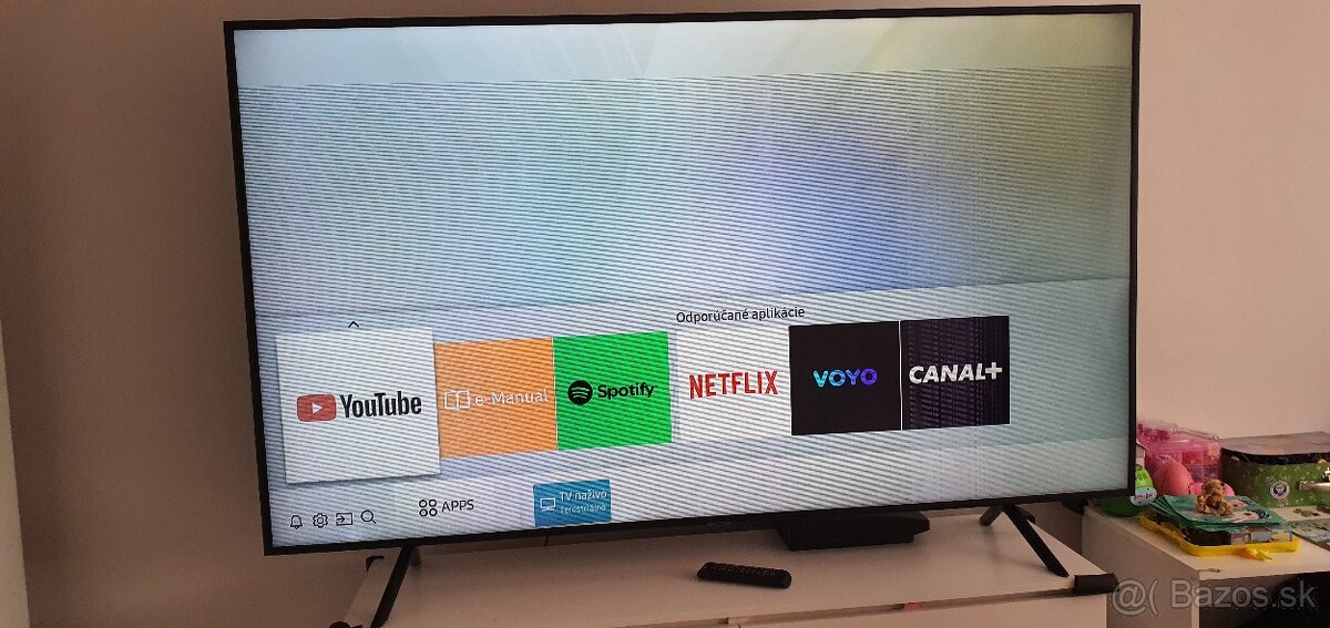 Samsung UE75RU7092U na opravu - 2