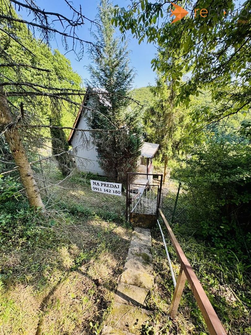 Murovaná chata so slnečným pozemkom, obec Nižný Klátov - 2