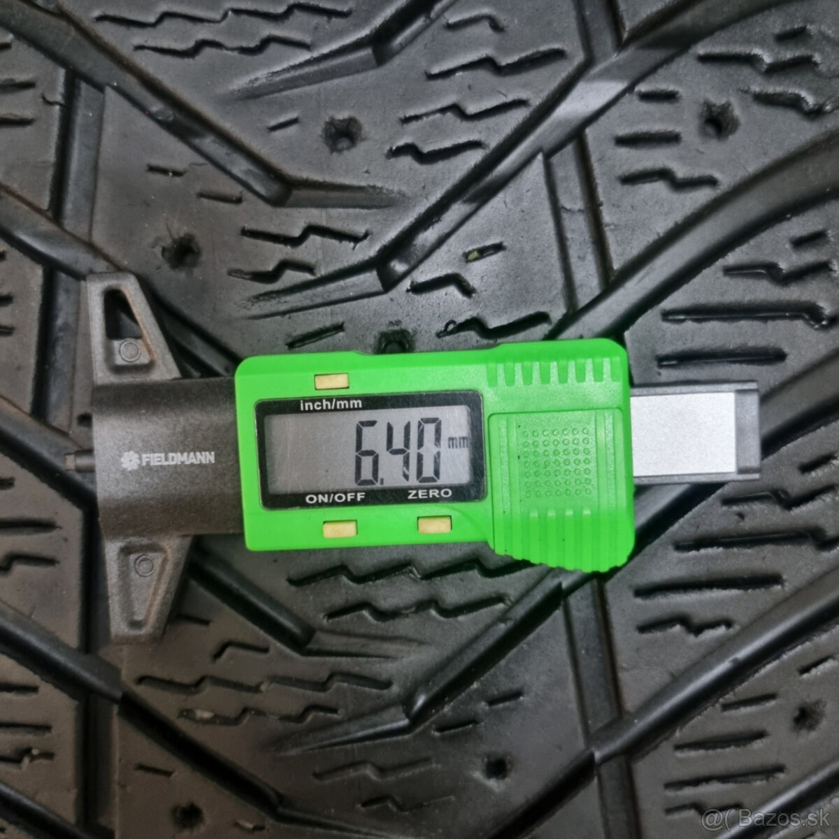 Zimné pneumatiky 225/55 R17 YOKOHAMA - 2