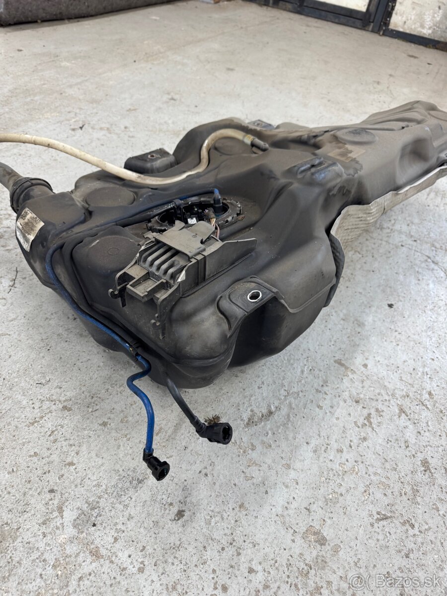 Nadrž + čerpadlo octavia iii 1.6 tdi 85kw - 2