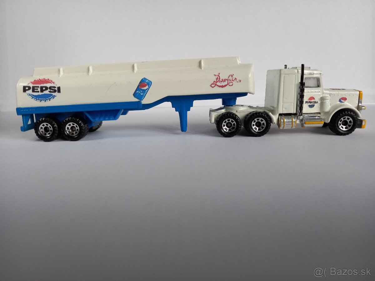 MATCHBOX CONVOY - PETERBILT TANKER PEPSI - 2