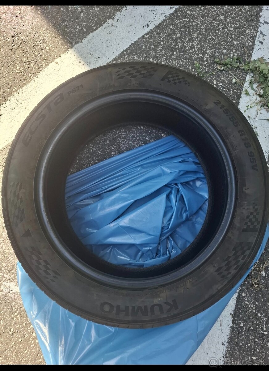 Predám pneumatiky Kumho 215/55/R18 95V - 2