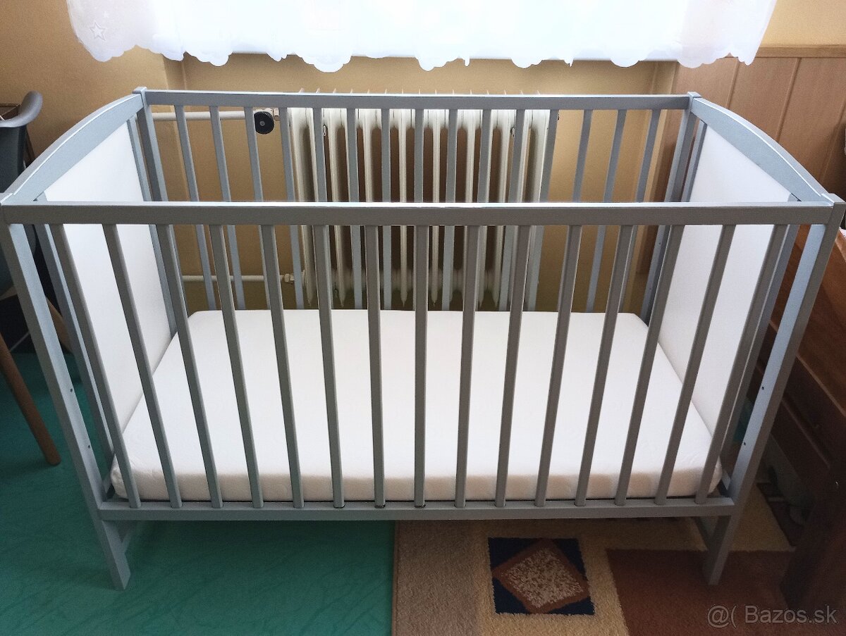 Detská postieľka s matracom - 2