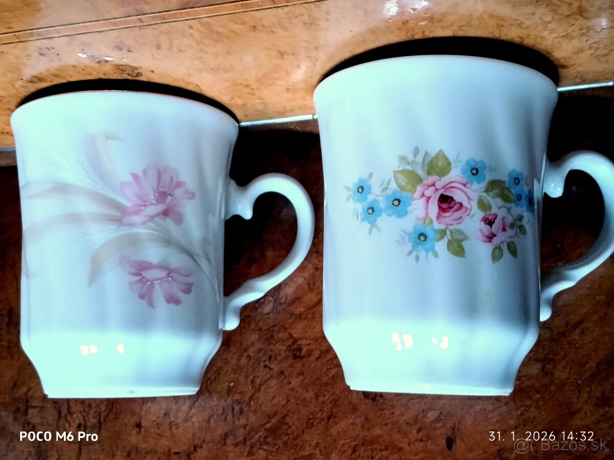 Staré hrnčeky a duritky po 0,5 e - 2