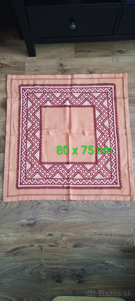 Obrusy vyšívané - 2