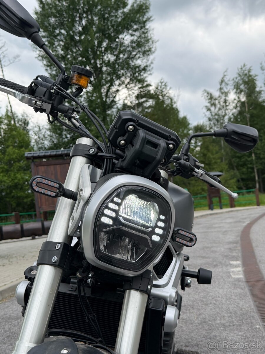 VOGE 500 AC - 2