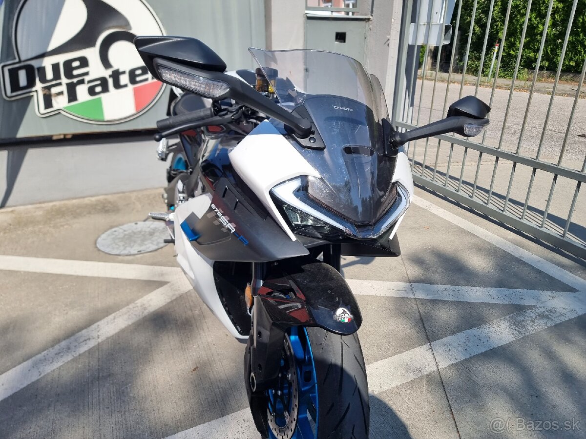 CFMOTO 675SR-R - 2