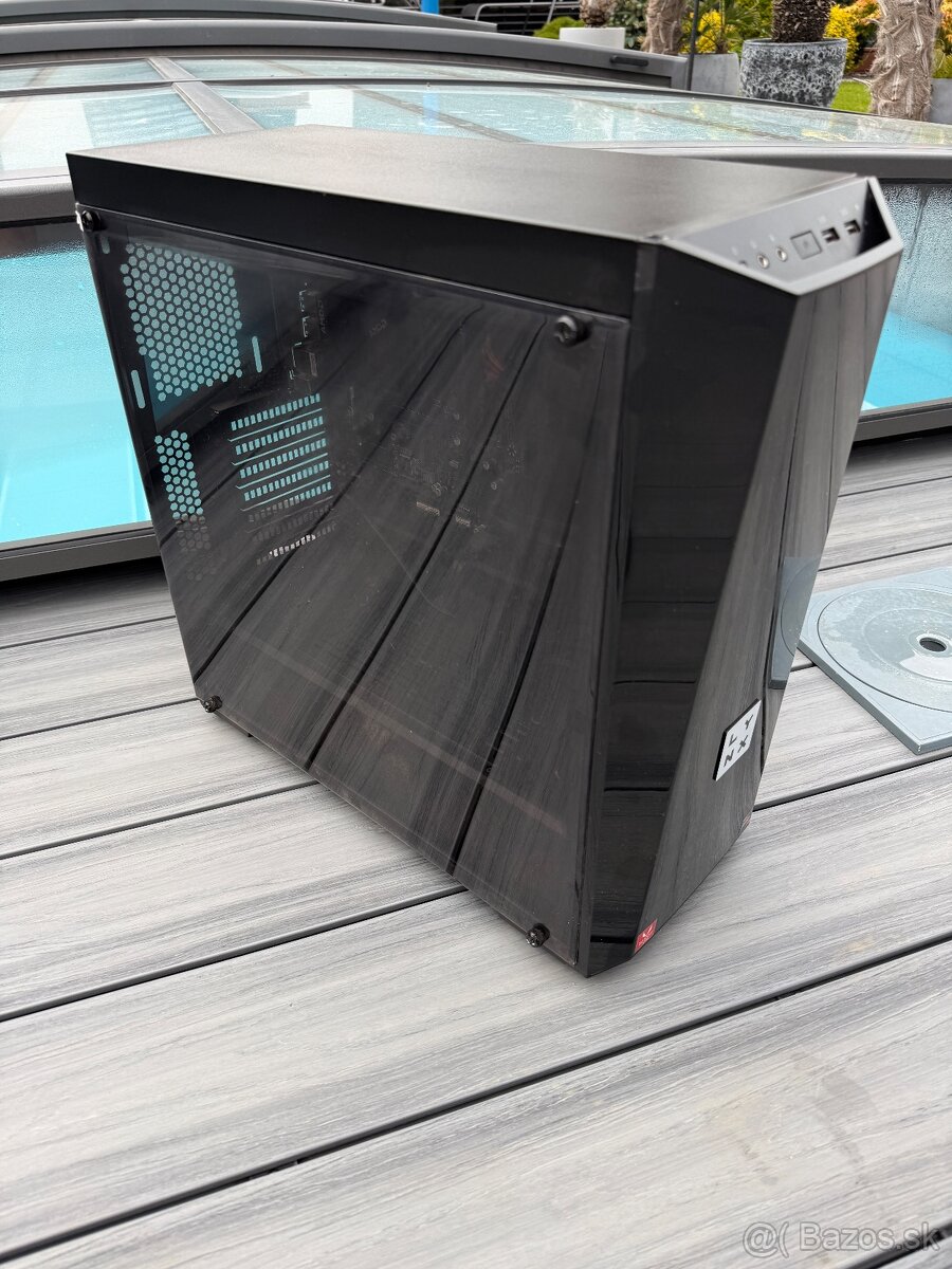 LYNX AMD RYZEN 3 2200G RADEON VEGA GRAPHICS - 2