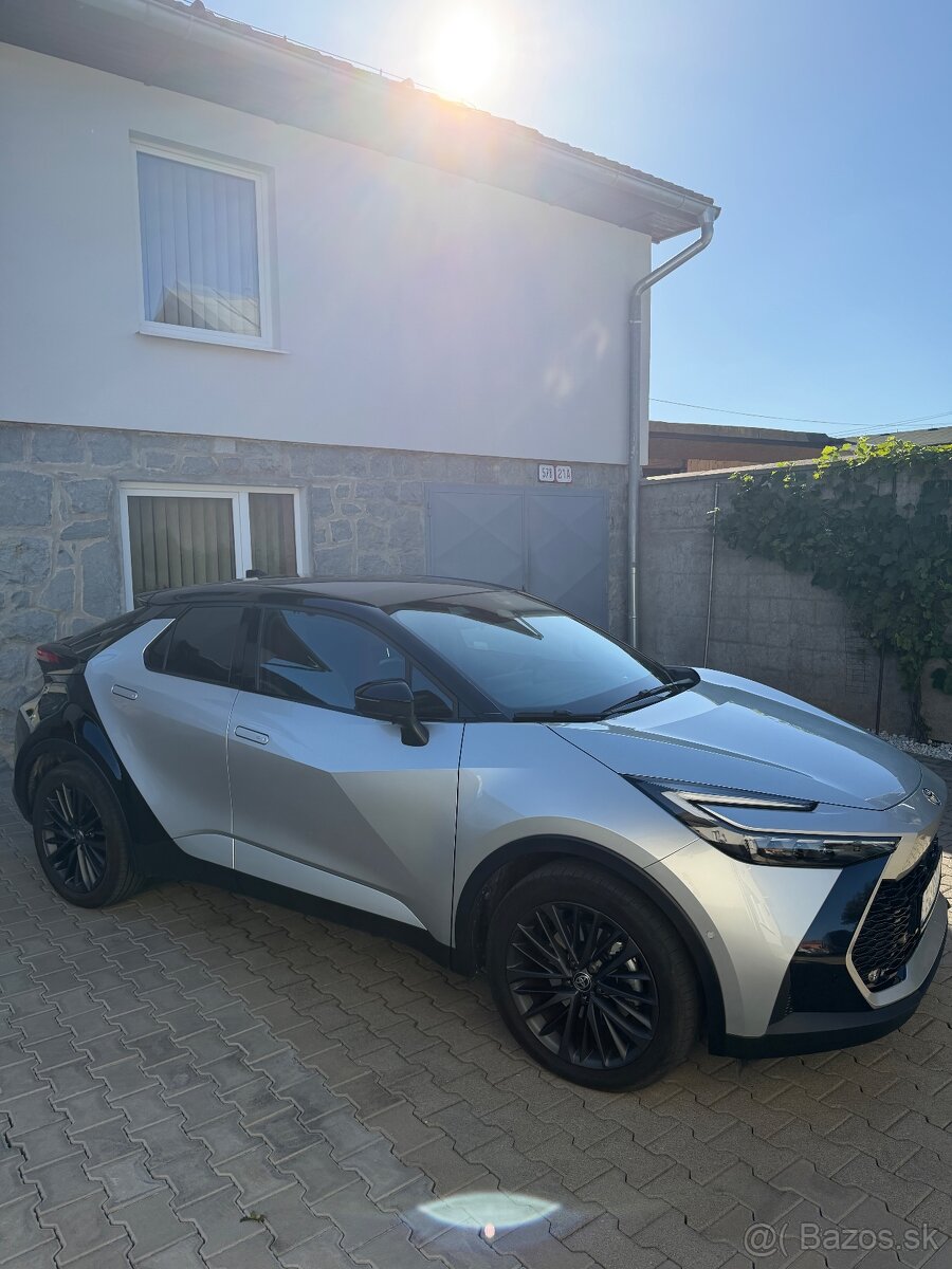 Toyota CHR Tokyo Edition - 2