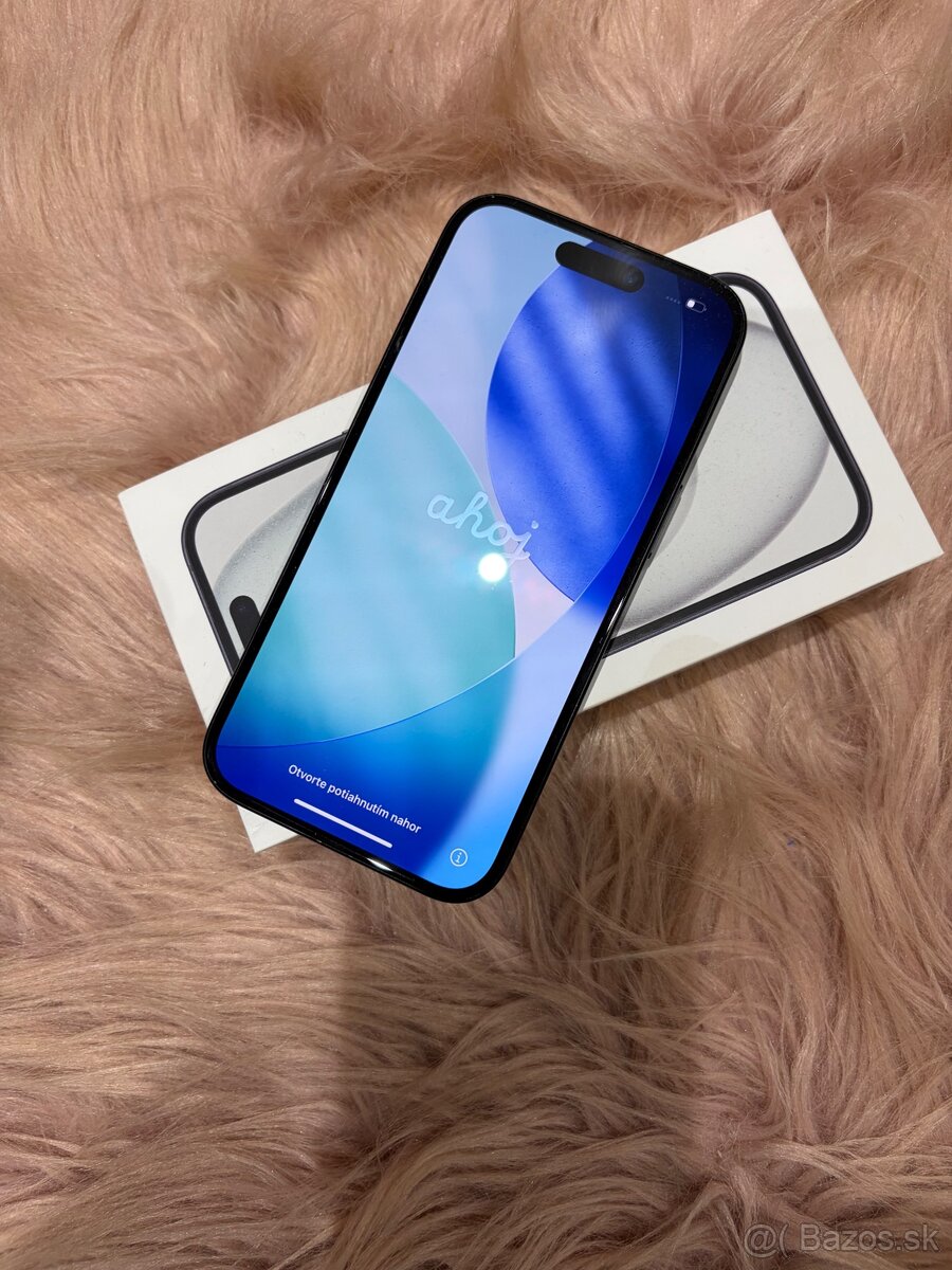 iPhone 15 256 GB - 2