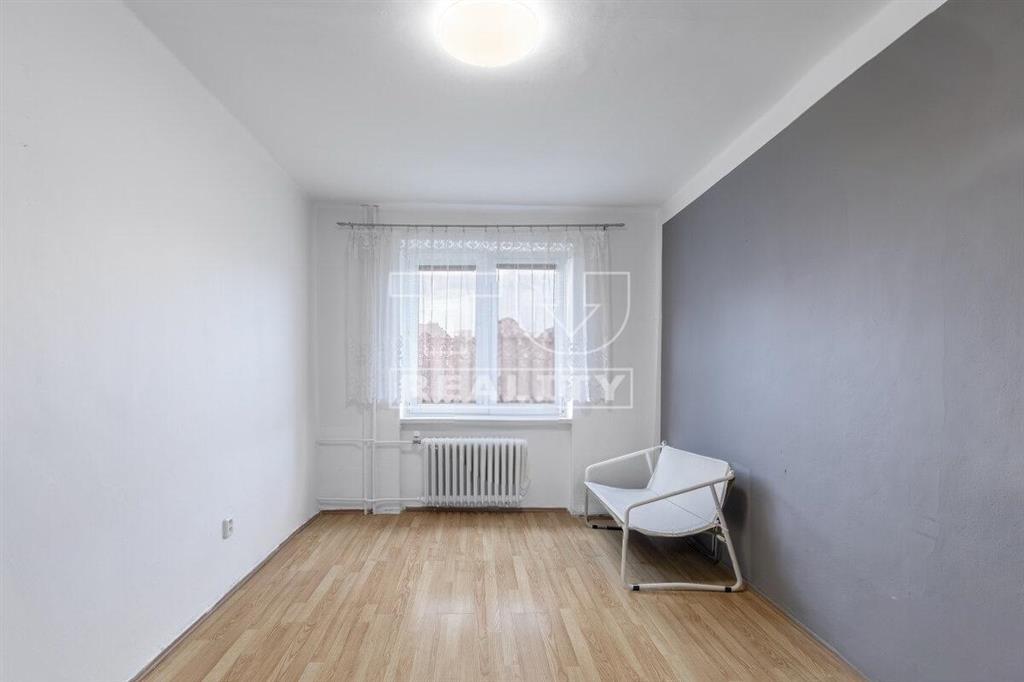 Na predaj kompletne zrekonštruovaný 3-izbový byt – Ľadoveň - 2