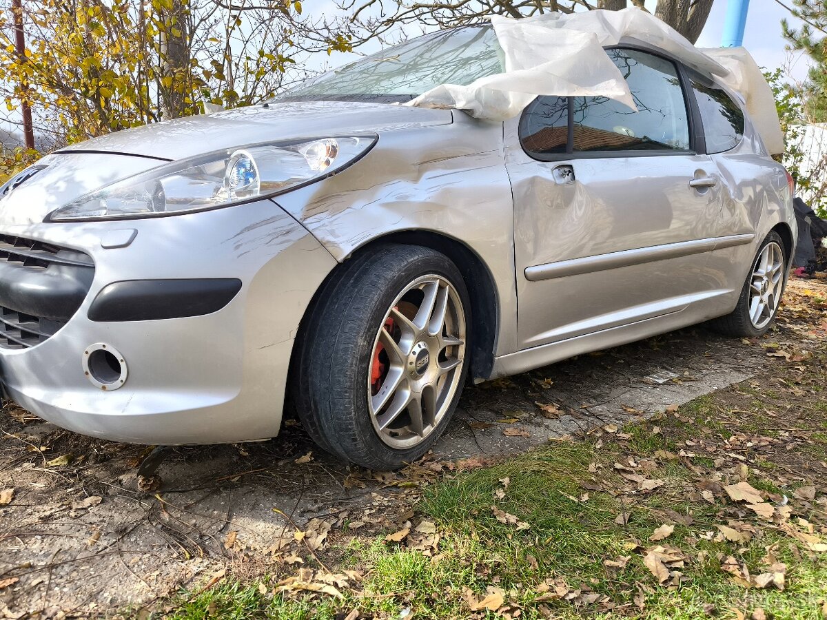 Rozpredam peugeot 207 RC, 1.6 thp, 128kw - 2