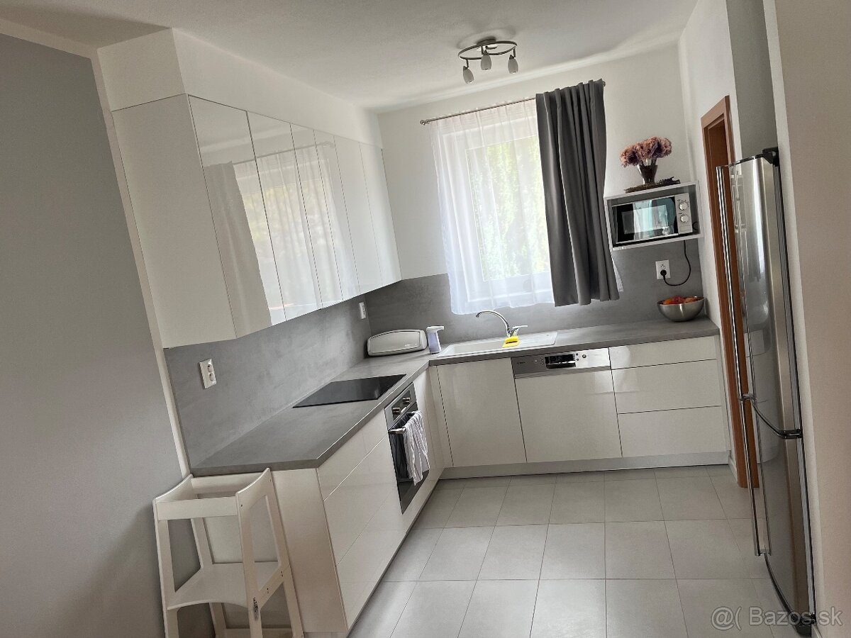 4 izbový rodinný dom LODENICA Piešťany - 2