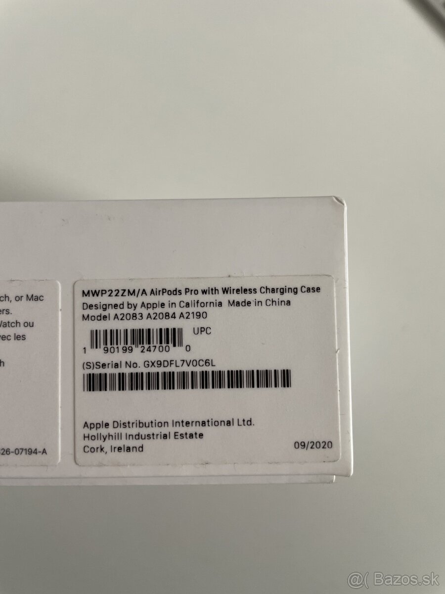 Airpods Pro with wireless charging case - 2