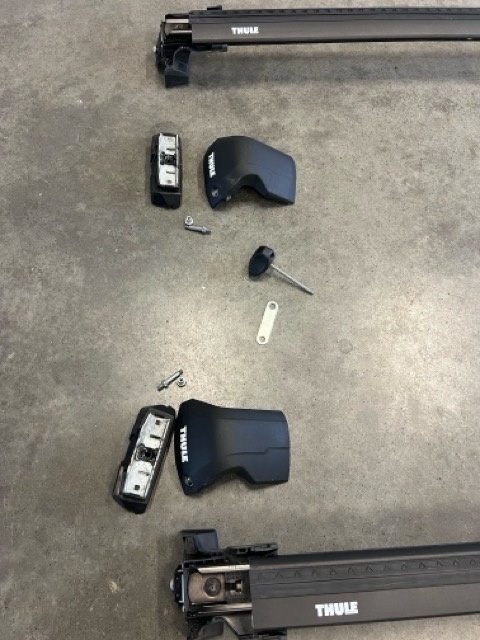 Thule Fixpoint EVO EDGE Black pre Audi Q7 2015 - - 2