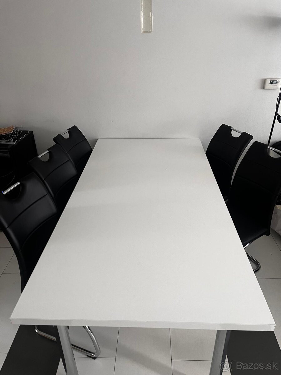 Jedálenský stôl a stoličky - 2