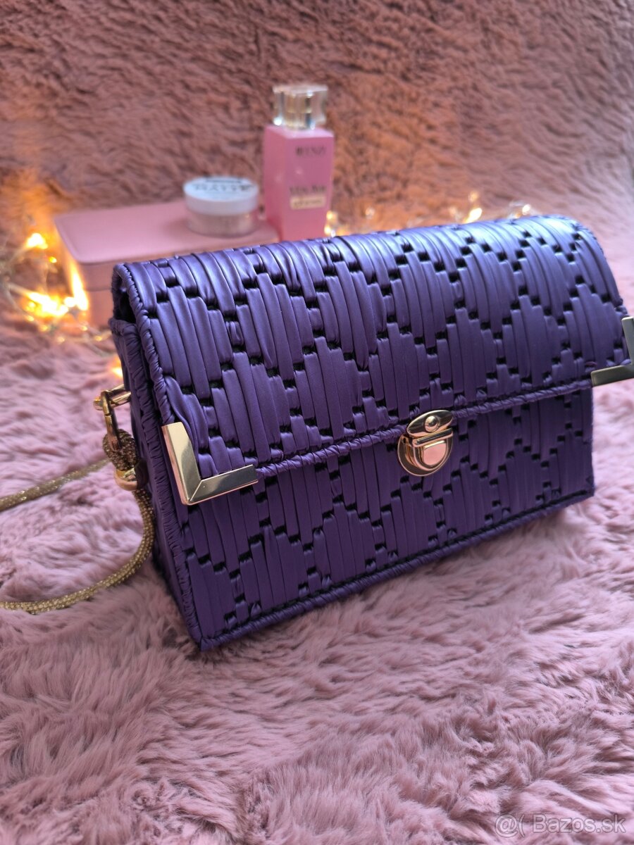 Vyšívaná handmade kabelka - 2