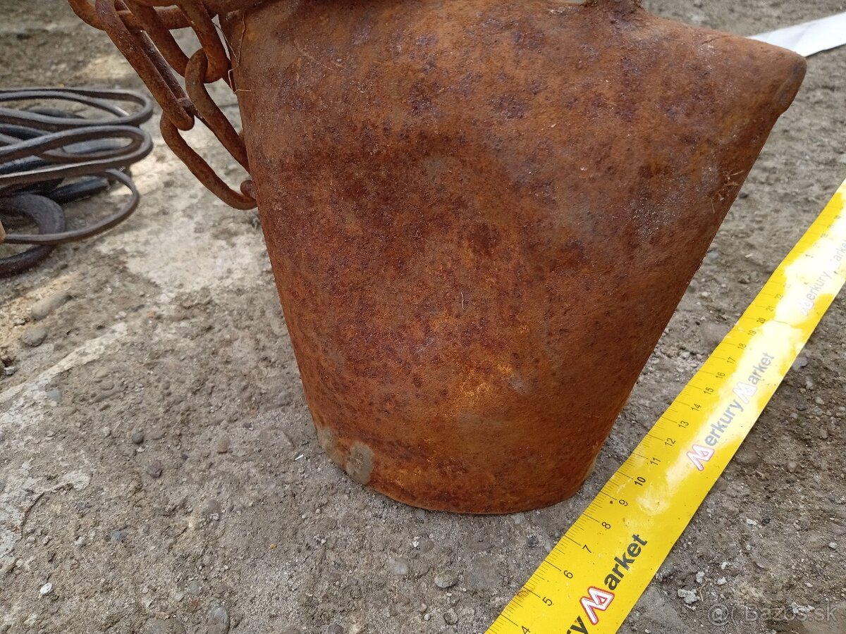 Zvonec.plechovky.pahovnik orezavač - 2