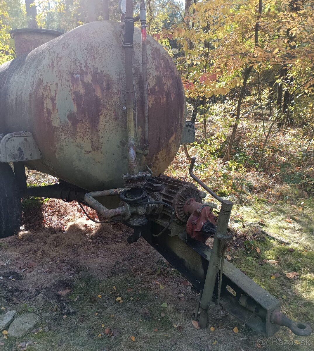 Predám fekál - cisternu za traktor - 2