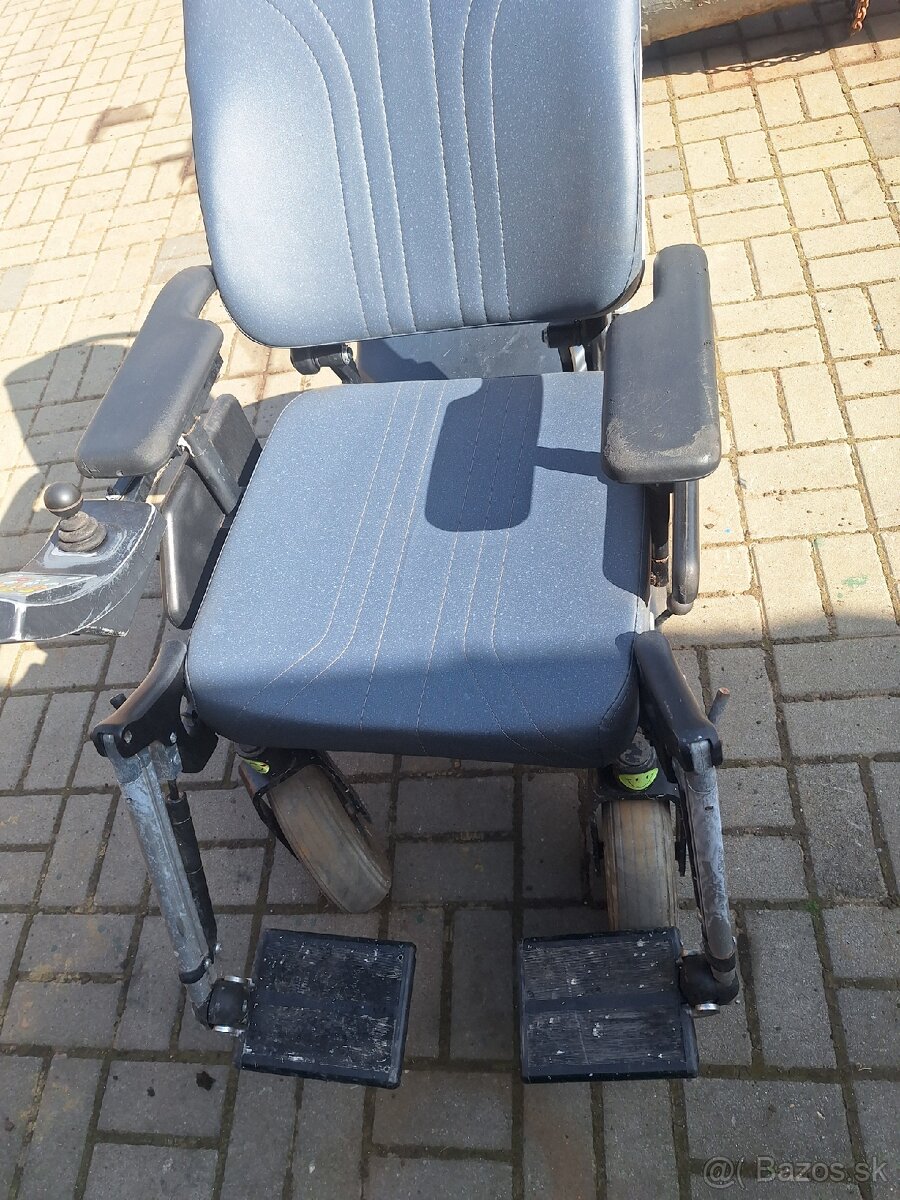 Predám invalidný elektrický na joystick - 2