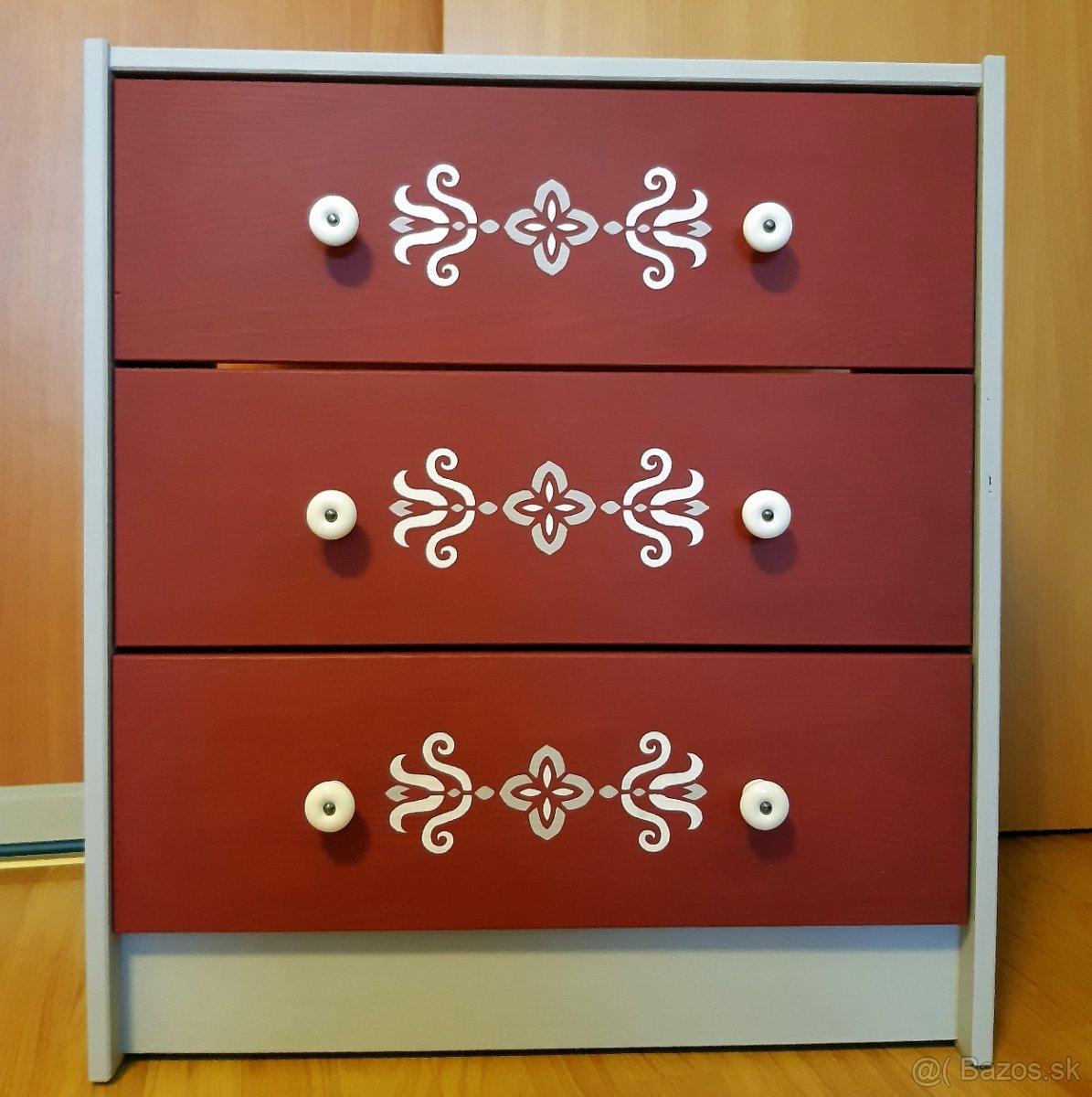 Ručne maľovaná komoda - 2