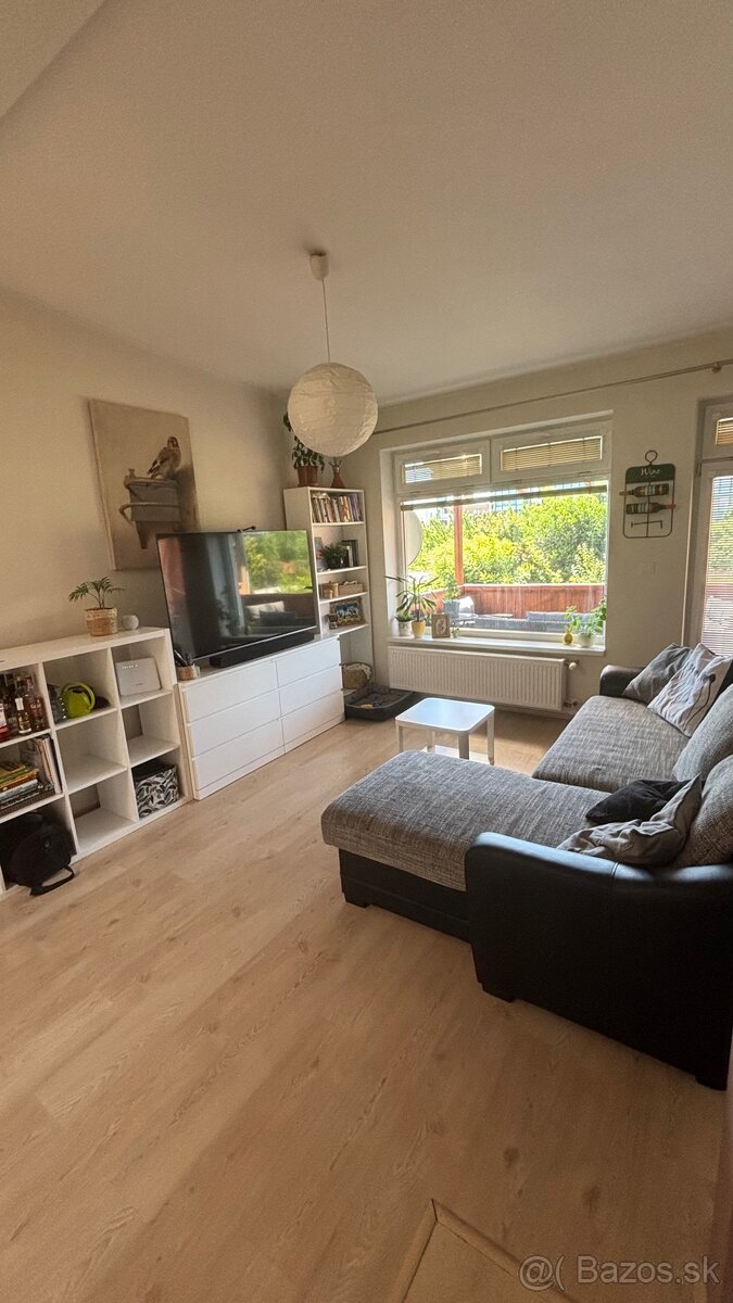 Nábytok do obývačky IKEA - 2