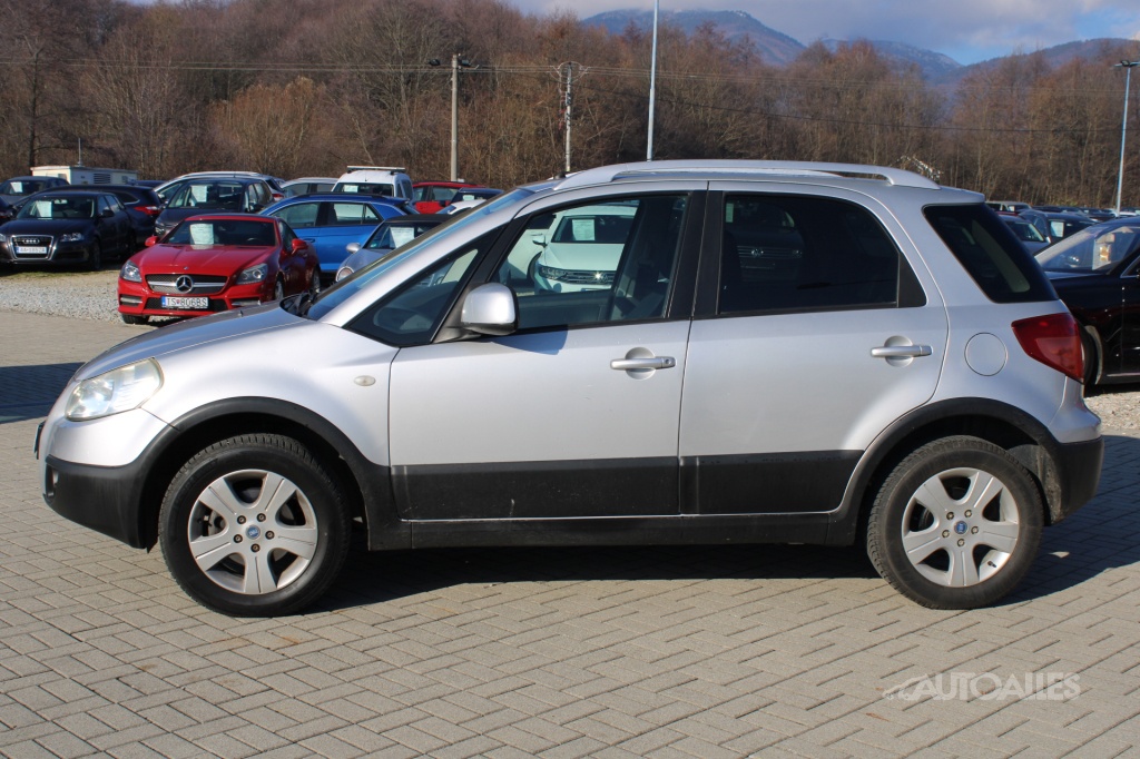 Fiat Sedici 1,6 i 16V 79 kW 4x4 - 2