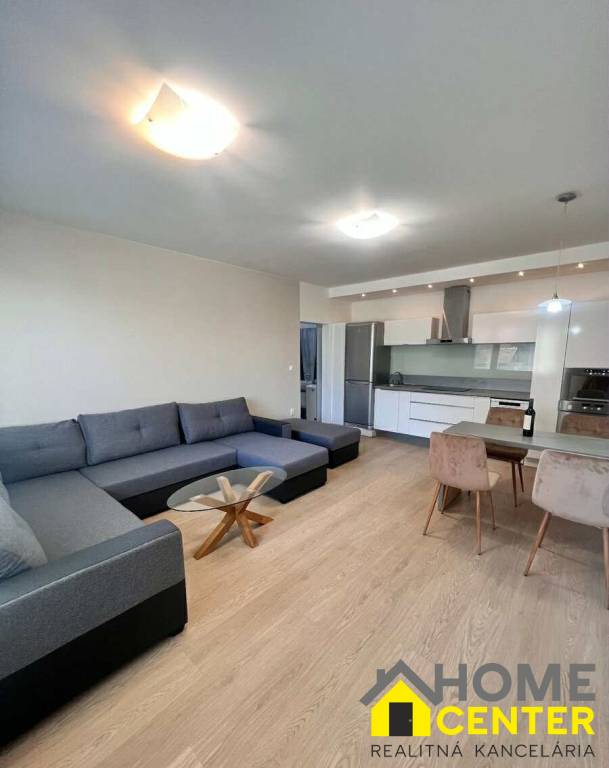 PREDAJ : 3 IZBOVÝ BYT, GEN.KLAPKU, KOMÁRNO - 2