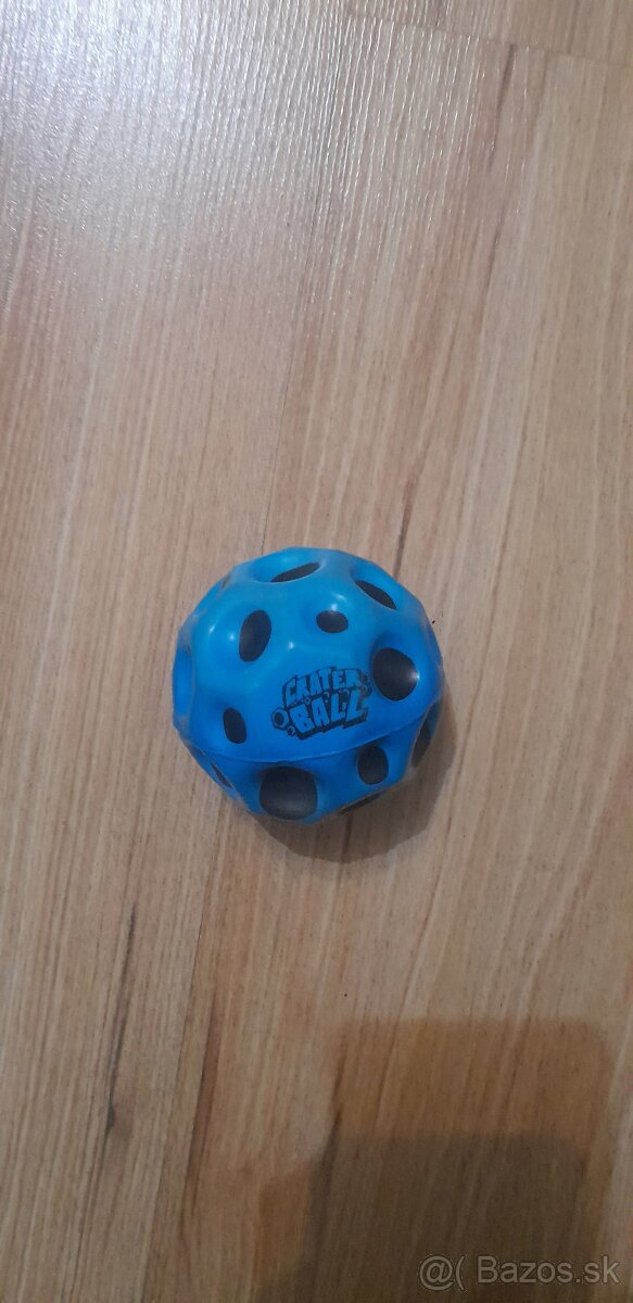 Skákancie loptičky craterball - 2