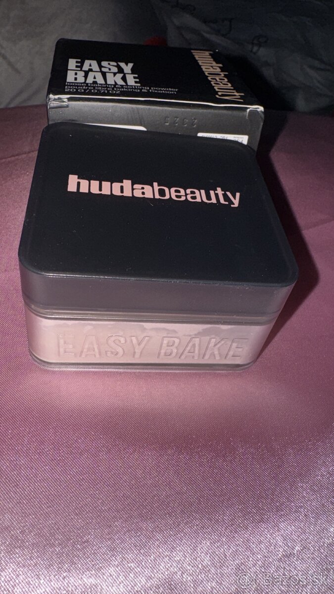 Huda Beauty puder - 2