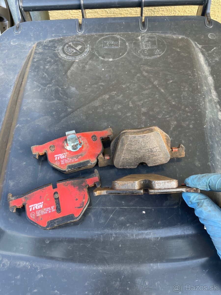 ND BMW e60 e61 Spatne zrkadla , silentblok platnicky - 2