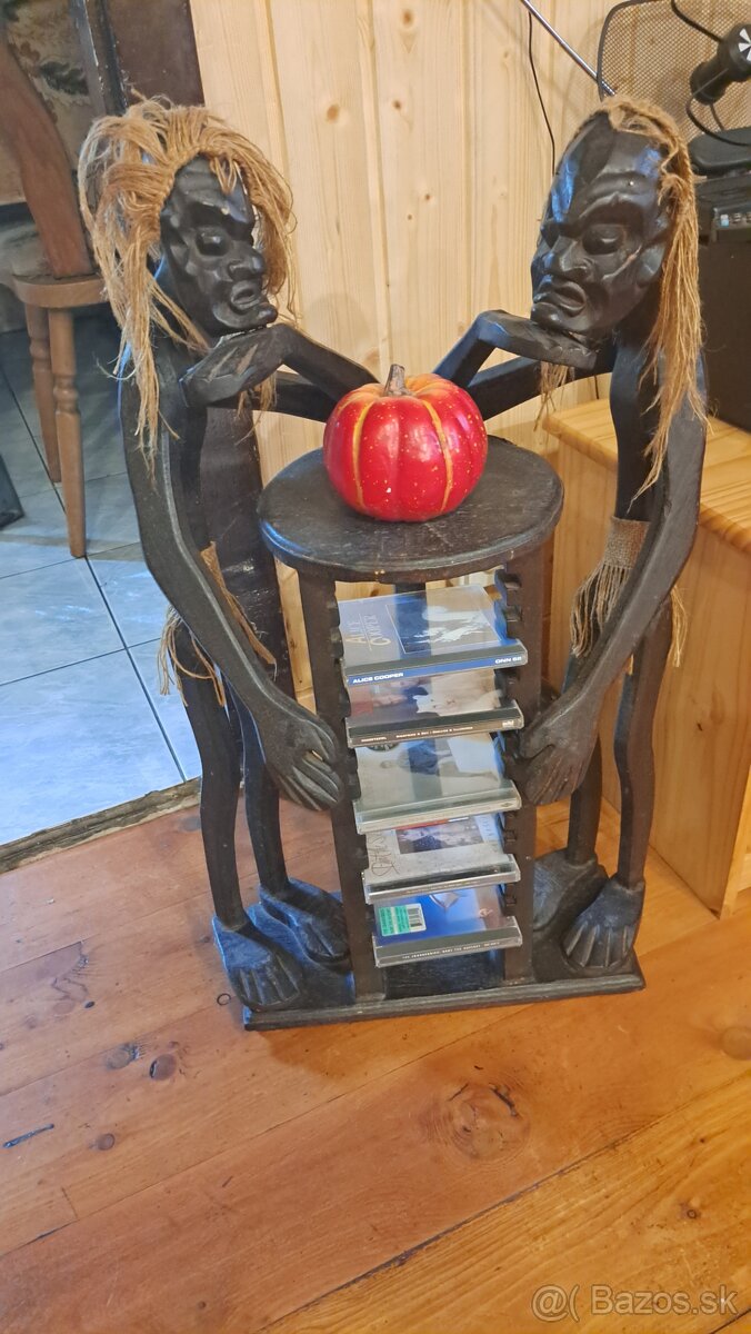 predám exotický stojan na CD - veľký - 2