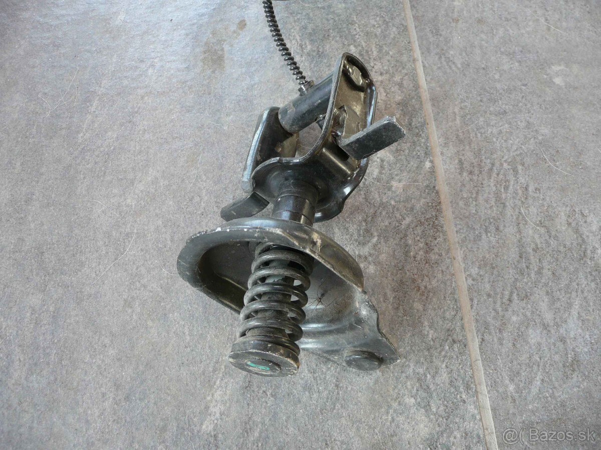 Naviják rezervného kolesa - 2