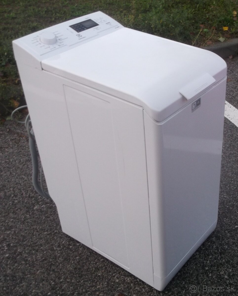 Predám 2-ROČNÁ plnefunkčná, automatická práčka ELECTROLUX - 2