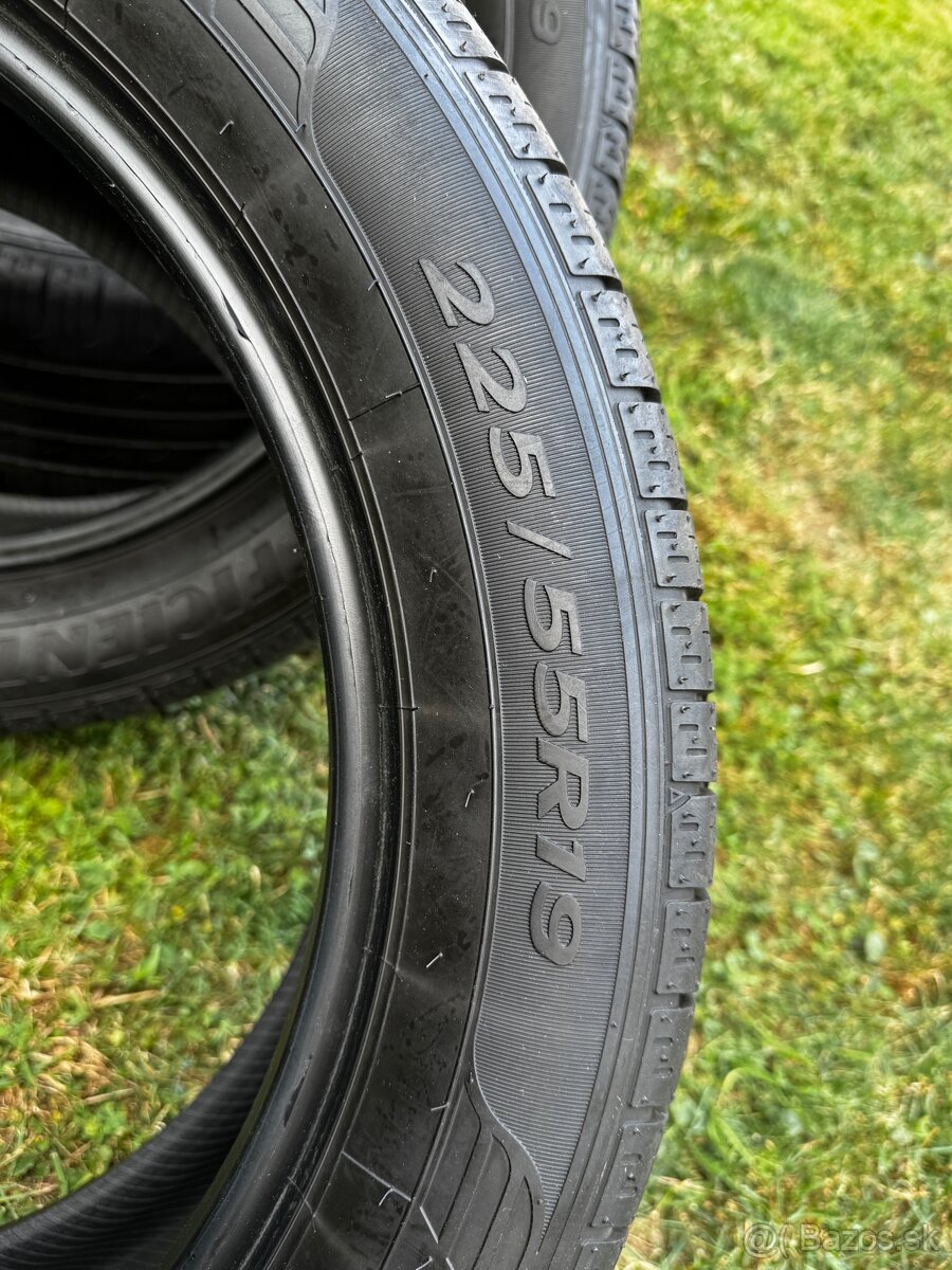 Predám letné pneumatiky Goodyear 225/55 R19 - 2