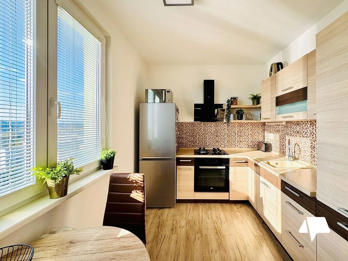 Prenájom 2 izb. byt, rekonštrukcia, balkón, centrum - 2